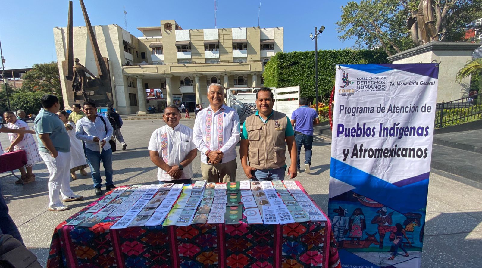 En el marco del Día Internacional de la Lengua Materna, la Segunda Visitaduría de la Comisión de los Derechos Humanos, a través del Programa de Atención a Pueblos Indígenas y Afromexicanos, participó en el evento “Lenguas Indígenas: Voz viva de nuestra identidad”, mediante la instalación de un módulo informativo.